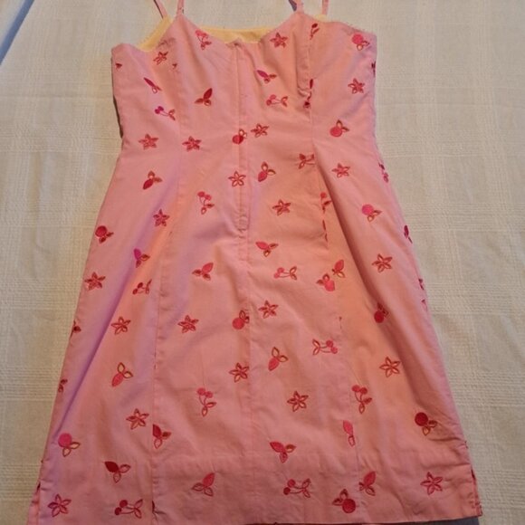 Lilly Pulitzer pale pink with yellow lining, embroidered design with cut outs - Picture 5 of 7